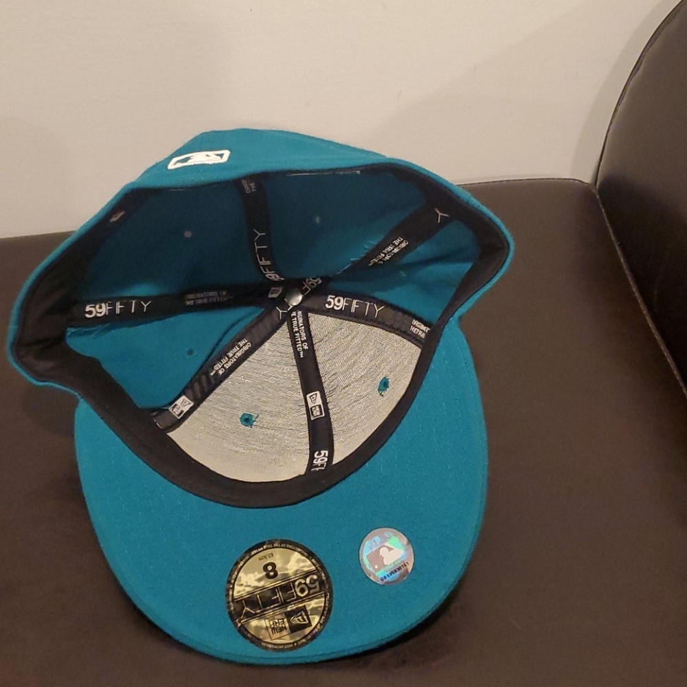 Hat size 8 - Picture 2 of 2